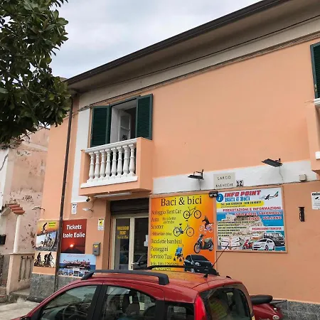 La Casa Di Basi Appartement *